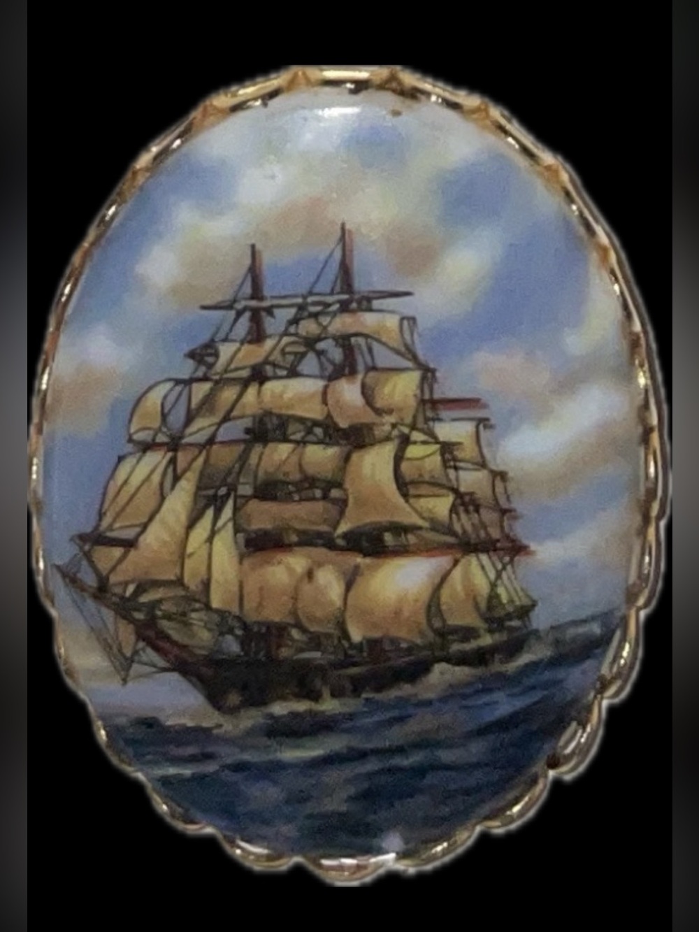 Vintage Hand-Painted Nautical Sailing boat Ship Oval Enamel Cabochon Brooch Pin - Picture 6 of 6